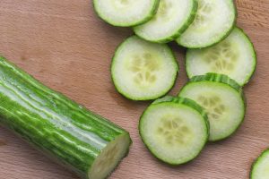 use cucumber for dark circles